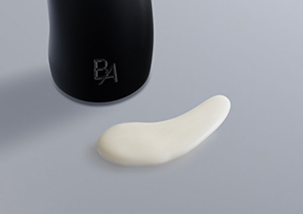 搭载亮泽紧致膜　采用了打造整体紧致、立体光泽提升的配方。